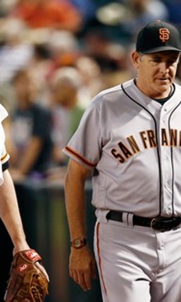 Giants reassign pitching coach Dave Righetti, other staffers